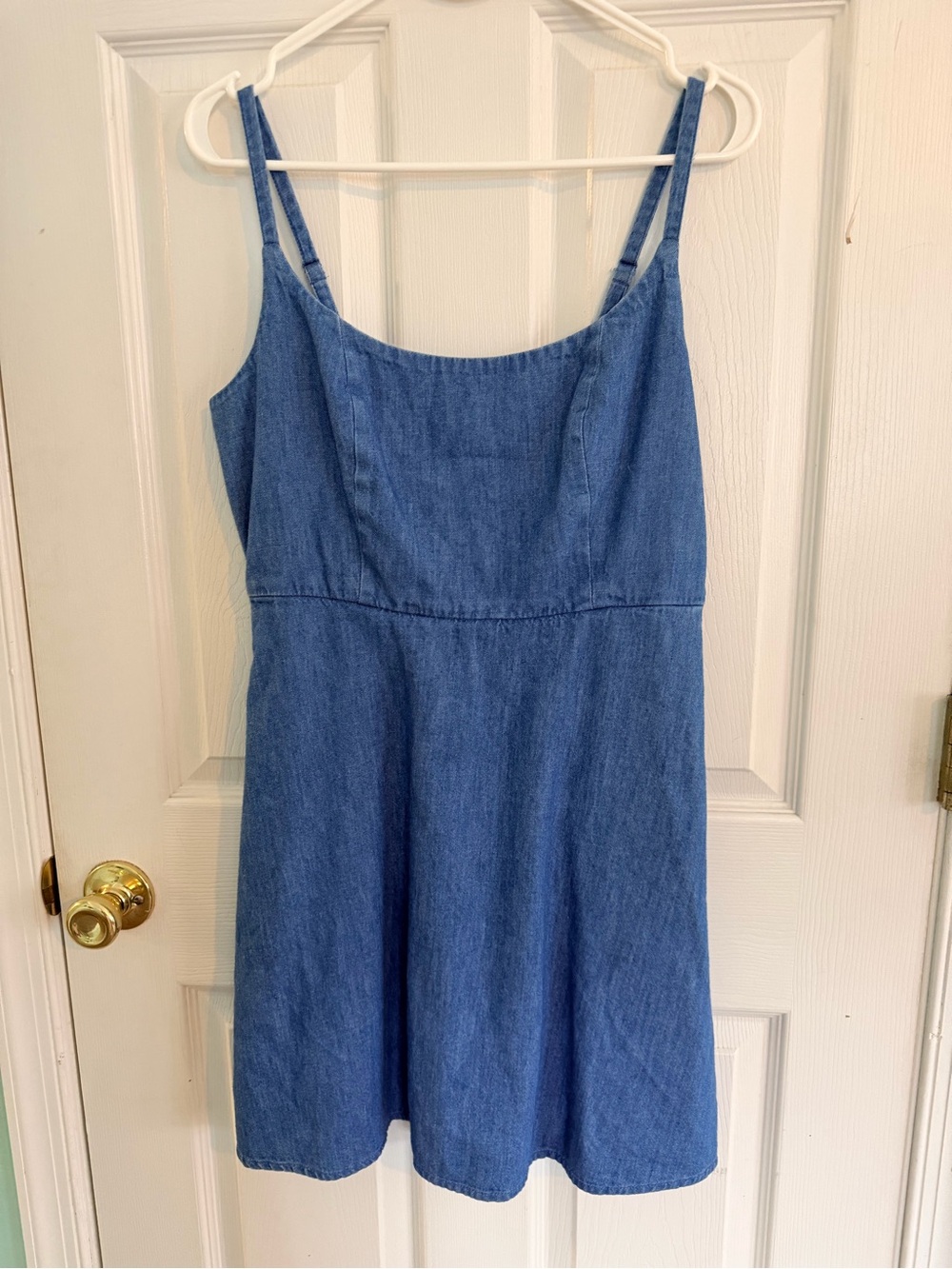 Old Navy Denim Spaghetti Strap Sundress in Medium Blue